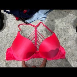 VS bombshell bra 34A